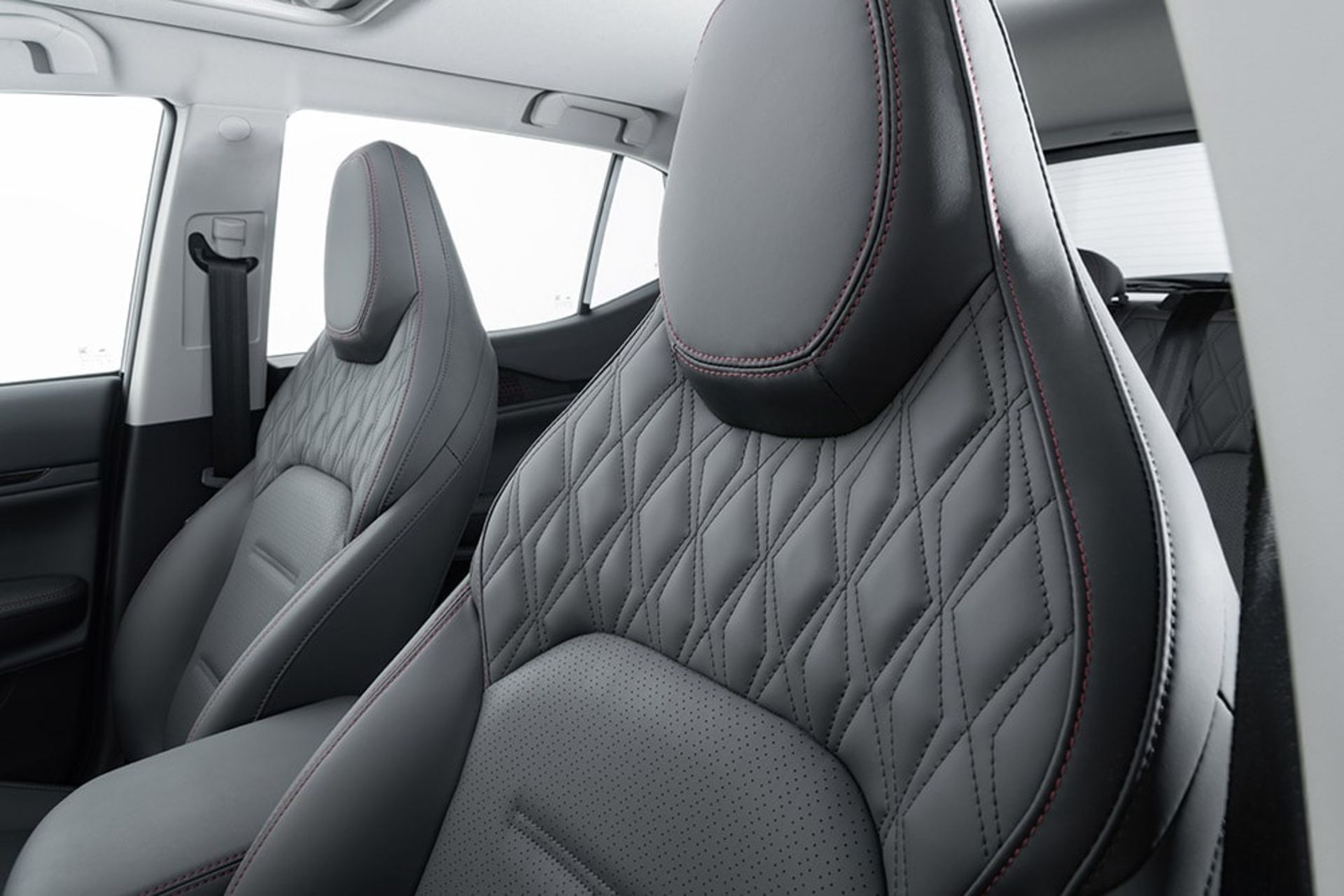 صندلی جلو تیسان S05