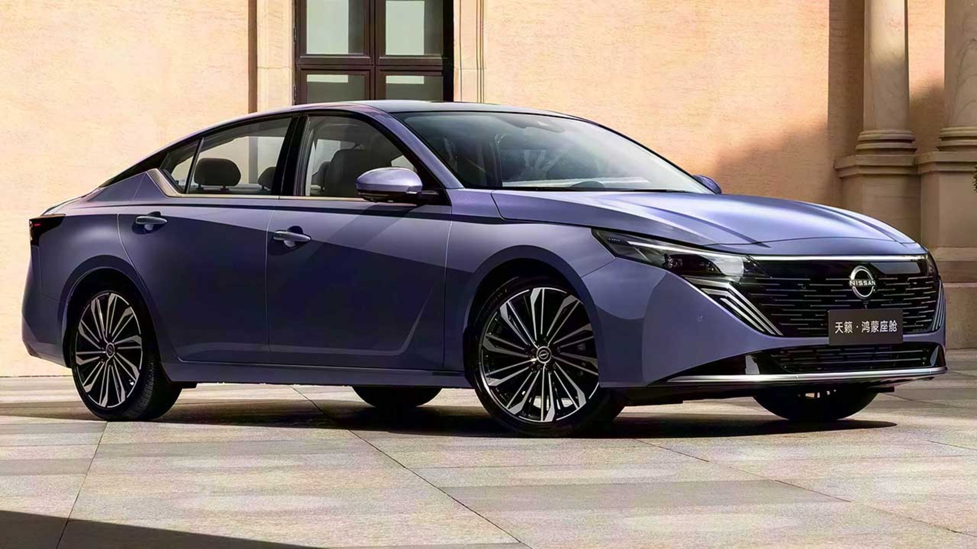 نیسان تیانا