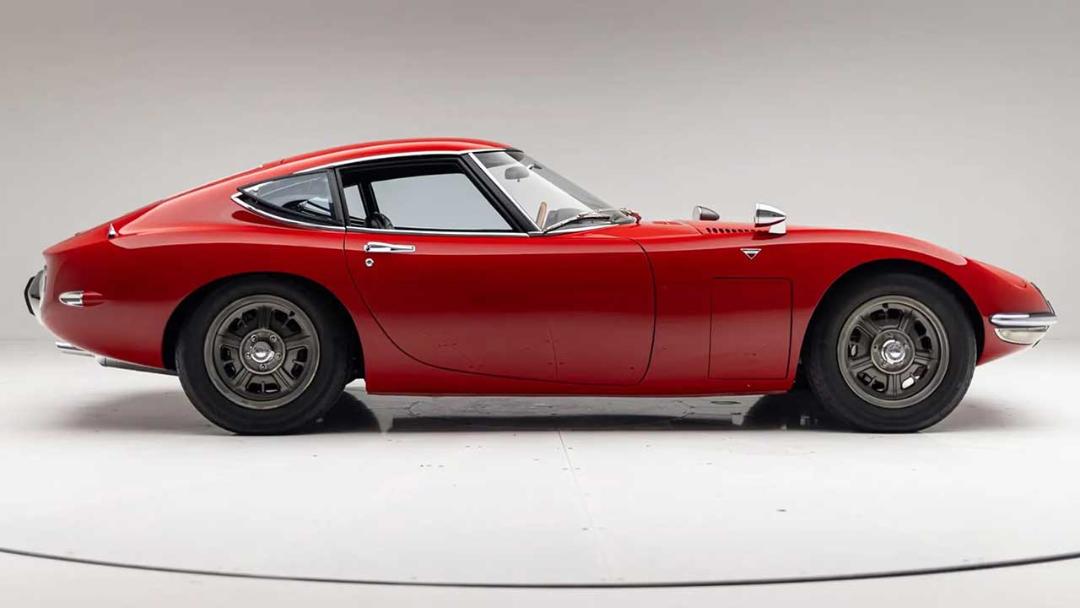 تویوتا 2000GT