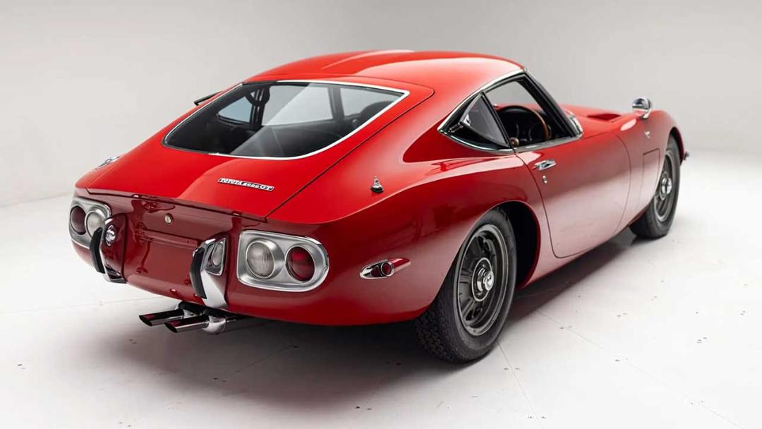 تویوتا 2000GT