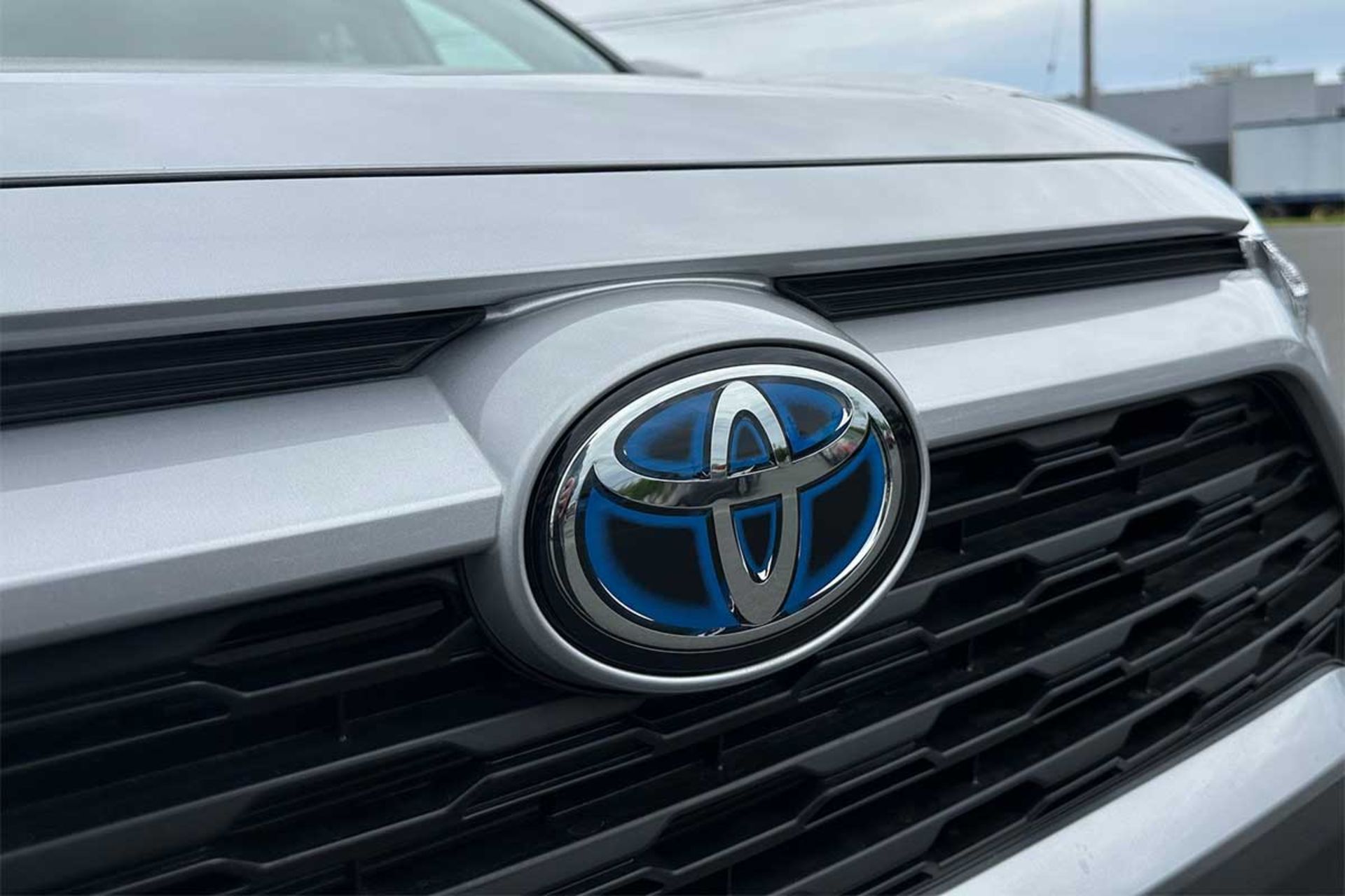 تویوتا پرفروش‌ترین خودروساز جهان