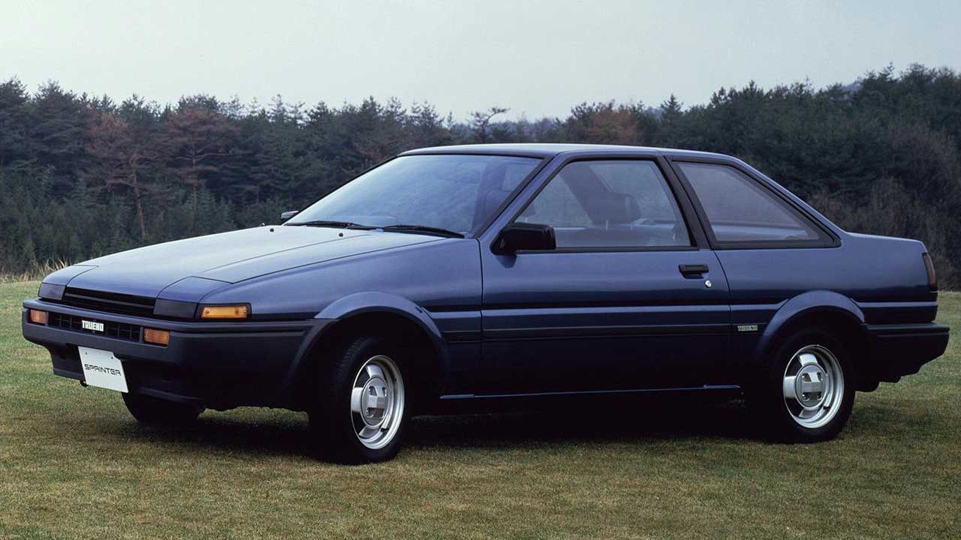 تویوتا کرولا AE86