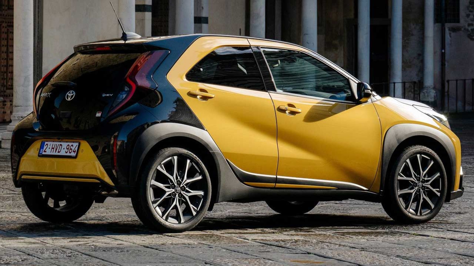 تویوتا آیگو X مدل 2026