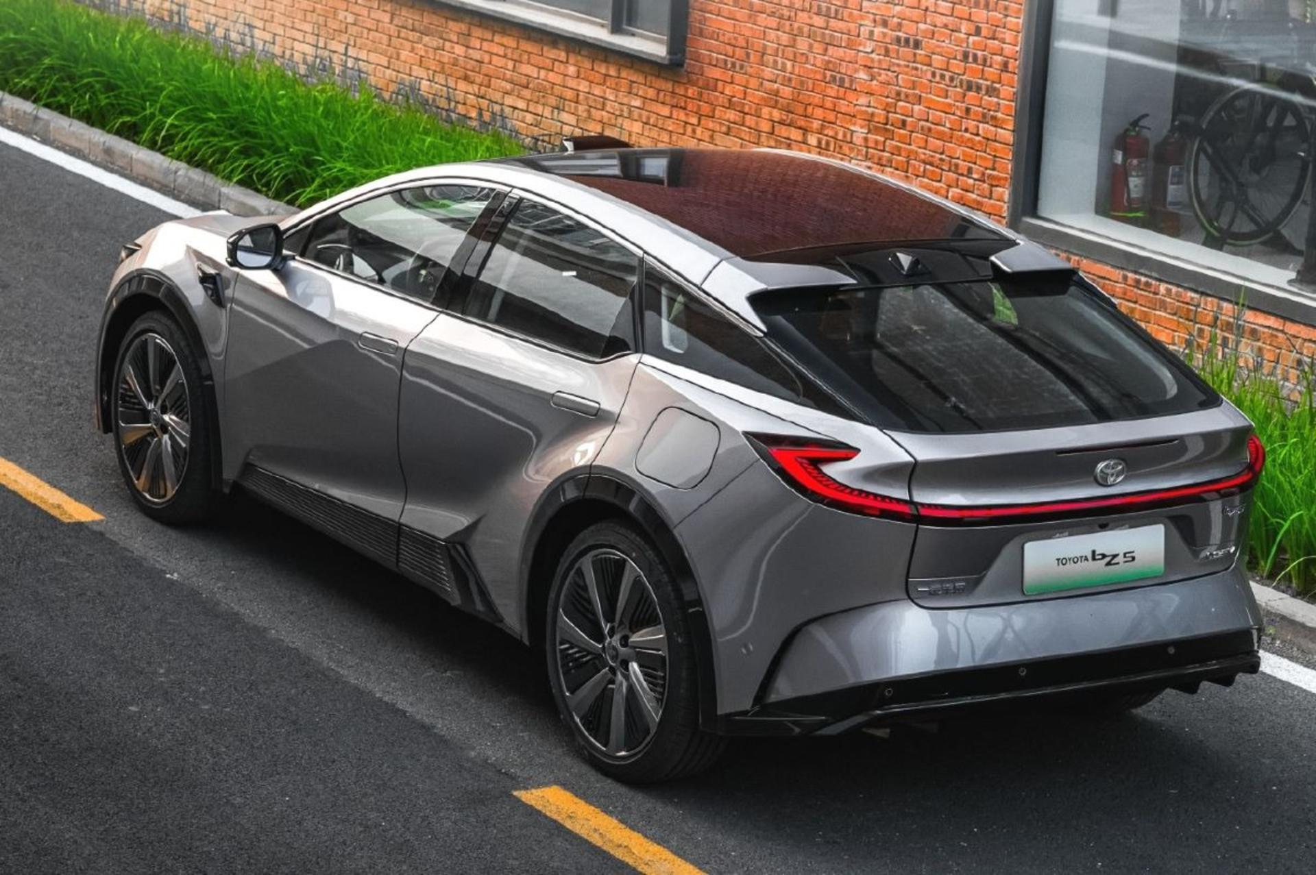 Toyota bz5  Bz5