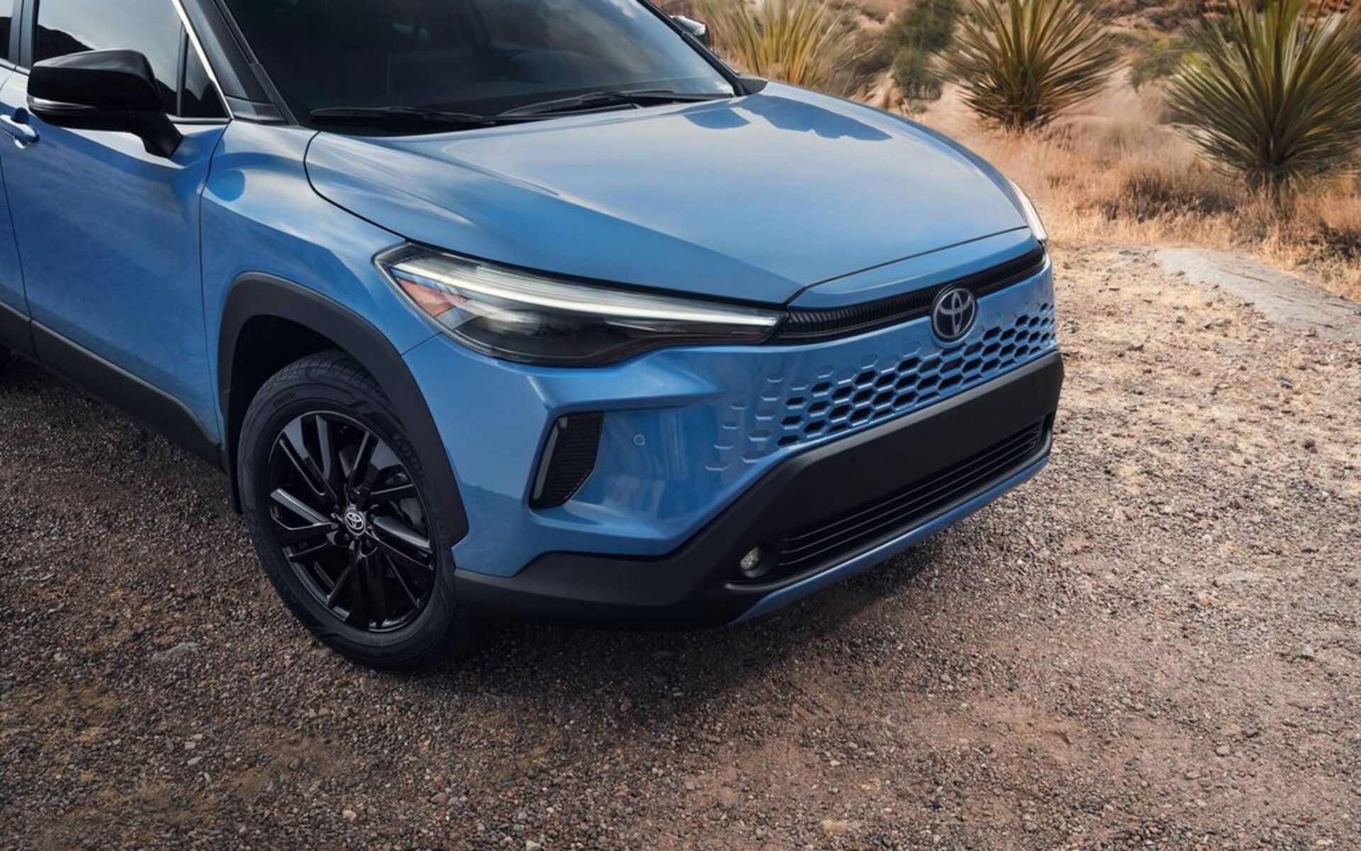 تویوتا کرولا کراس فیس لیفت