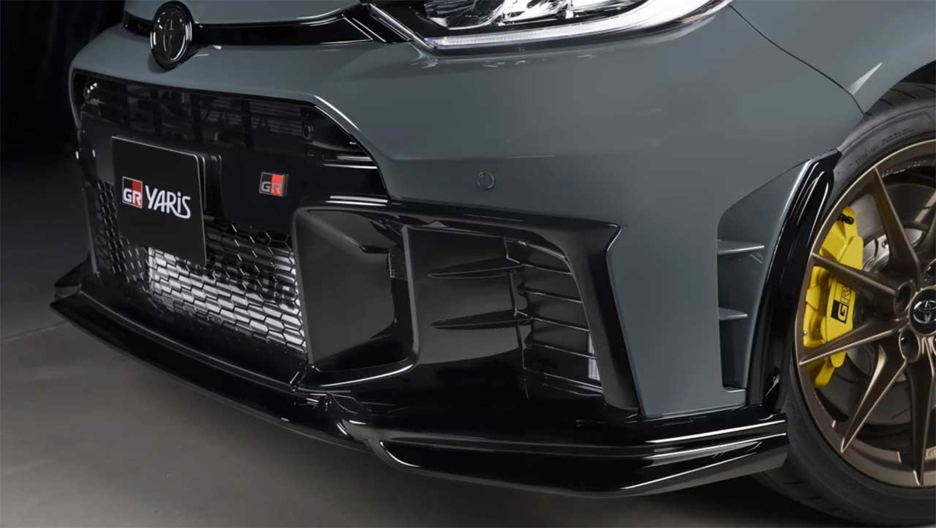 تویوتا GR یاریس موریزو RR