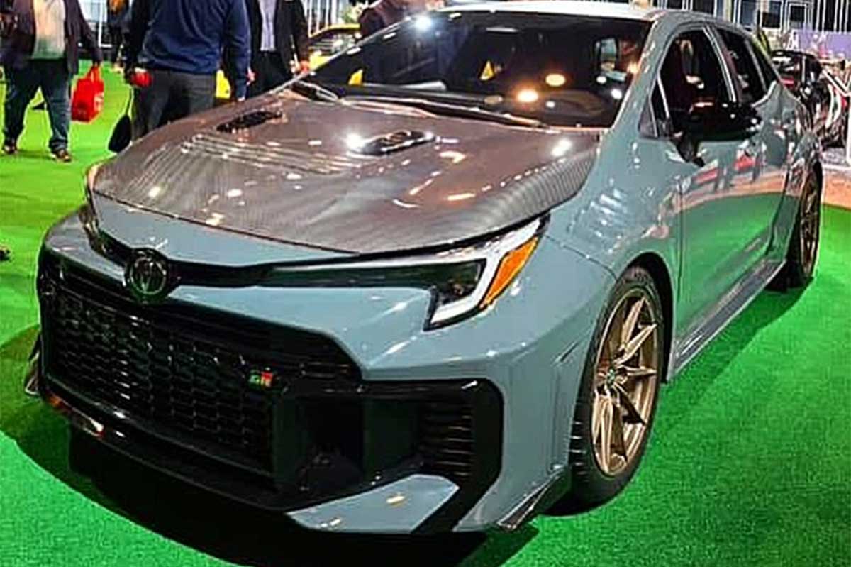 افشای تصاویر تویوتا GRMN کرولا، هاچ‌بک آتشین با فیبر کربن فراوان!