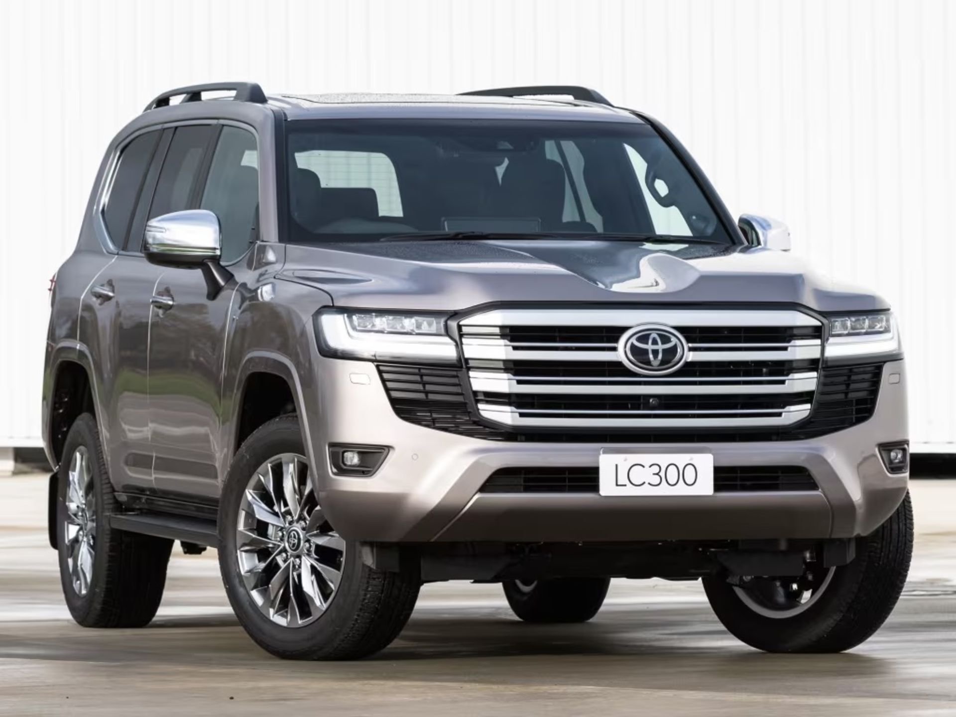 Toyota Land Cruiser (J300) new 
