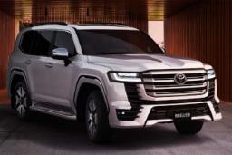 تویوتا لندکروزر (Toyota Land Cruiser) سری ۳۰۰ با کیت بدنه مودلیستا