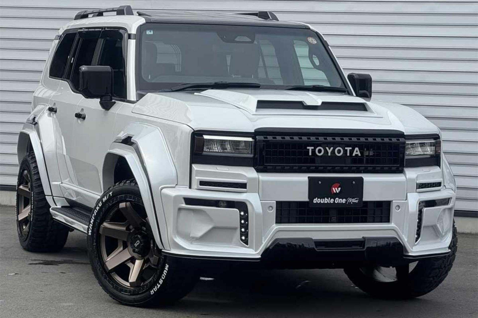 تویوتا لندکروزر پرادو با تیونینگ والد