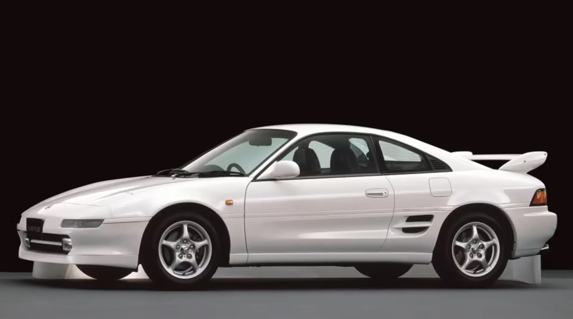  Toyota MR2