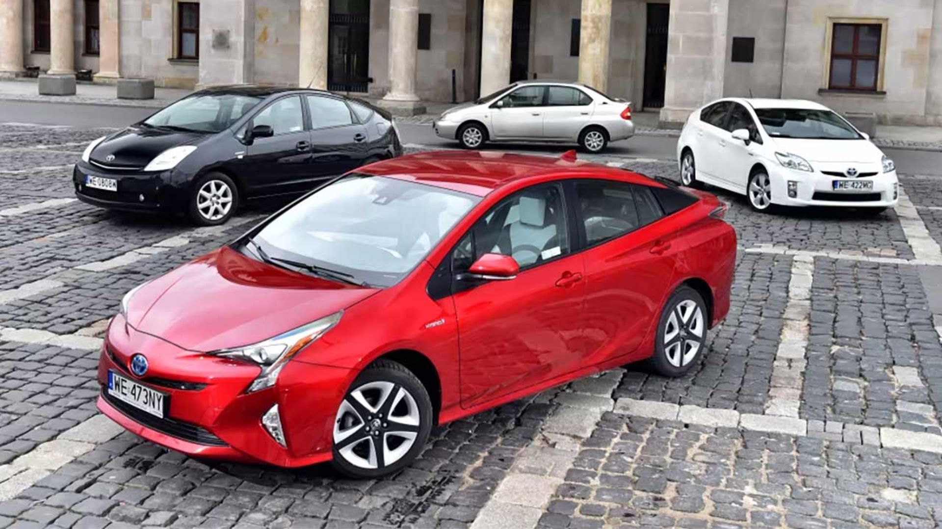 تویوتا پریوس