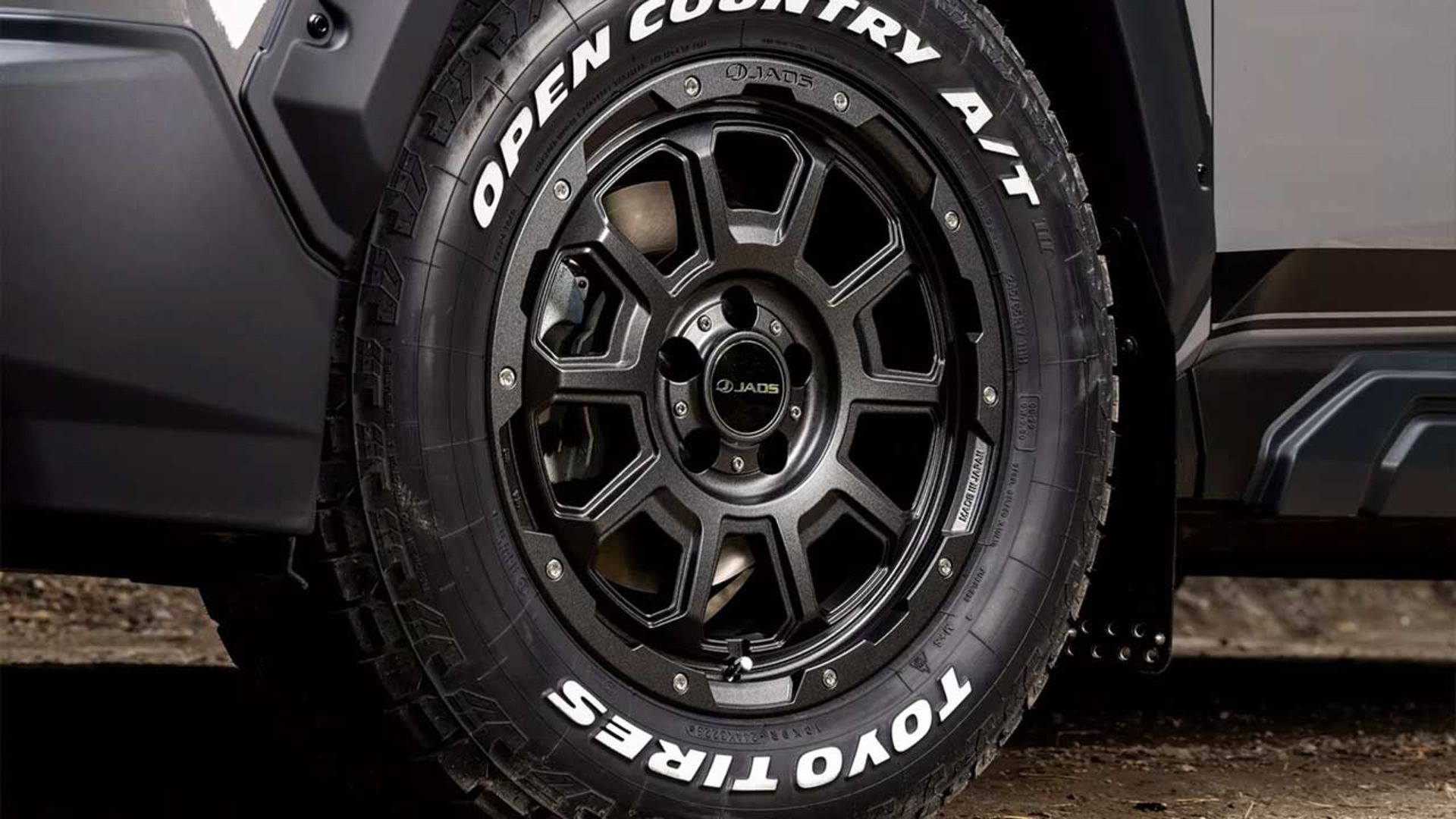 تویوتا راوفور با کیت آفرود