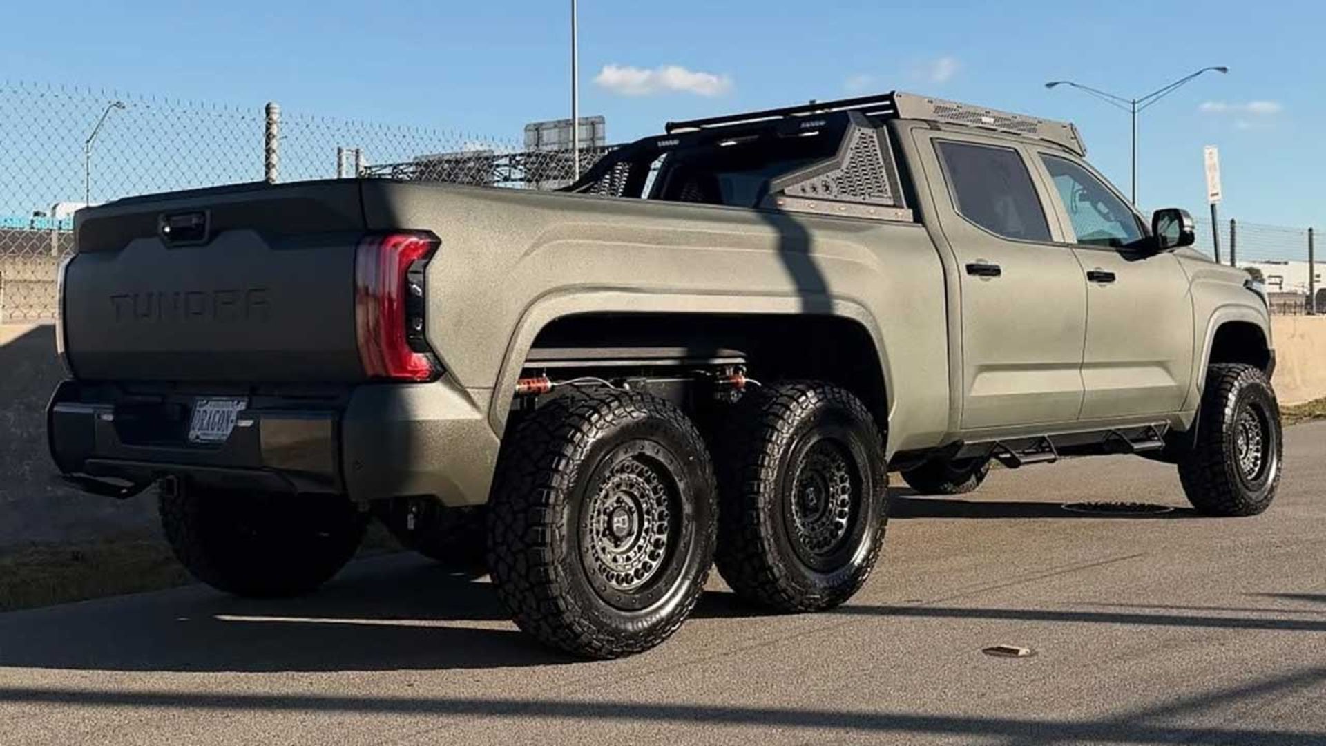 تویوتا تاندرا 6x6