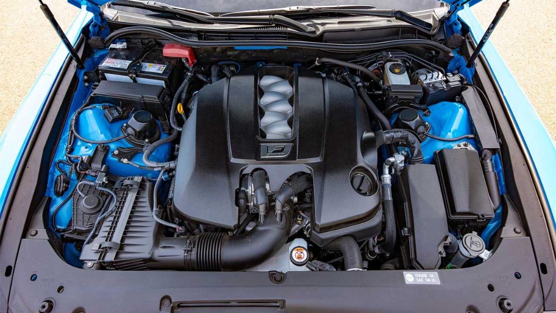 موتور V8 تنفس طبیعی تویوتا