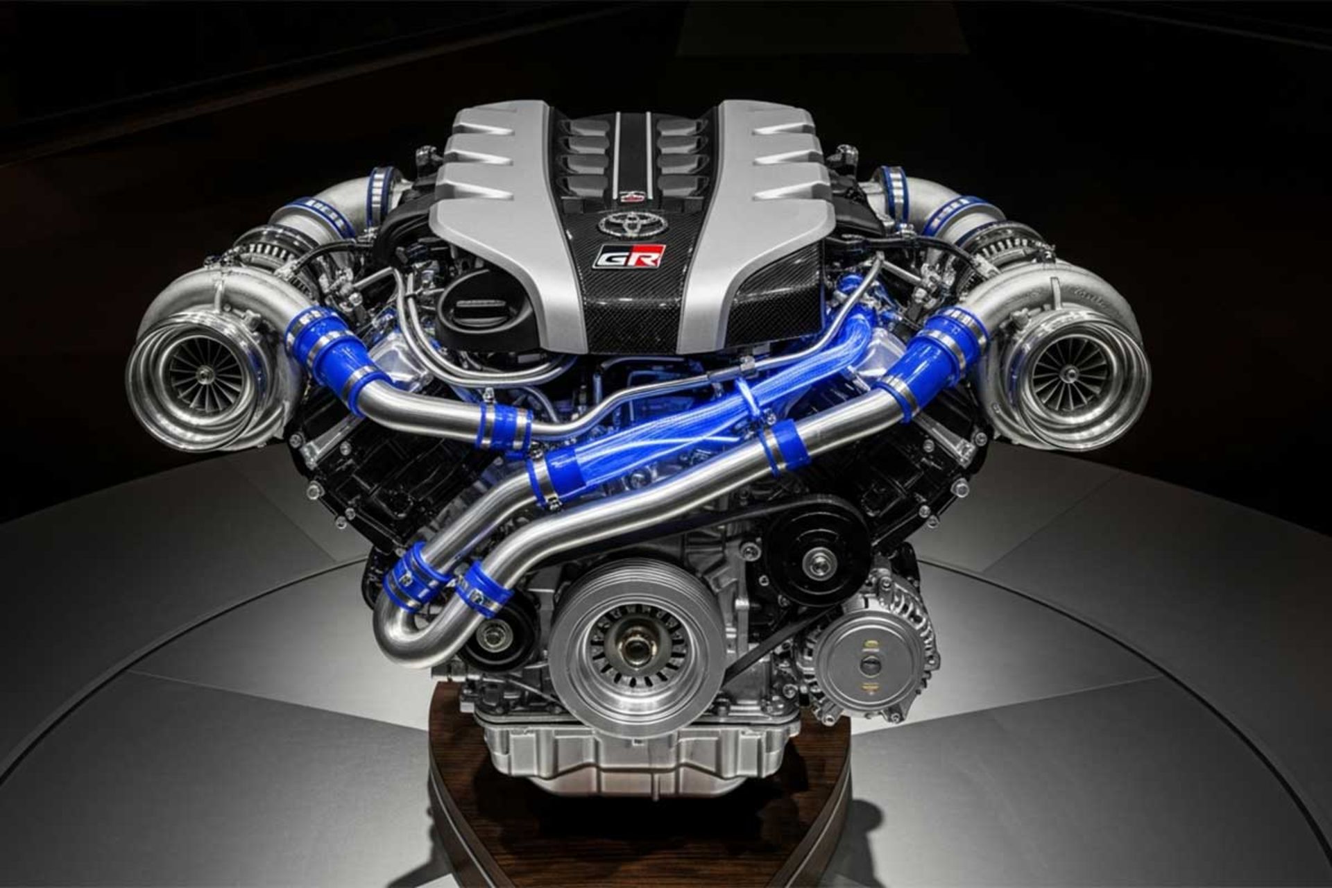 پیشرانه V8 جدید تویوتا 