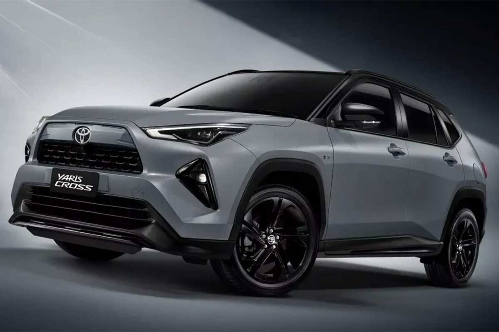 تویوتا یاریس کراس نایت‌شید 