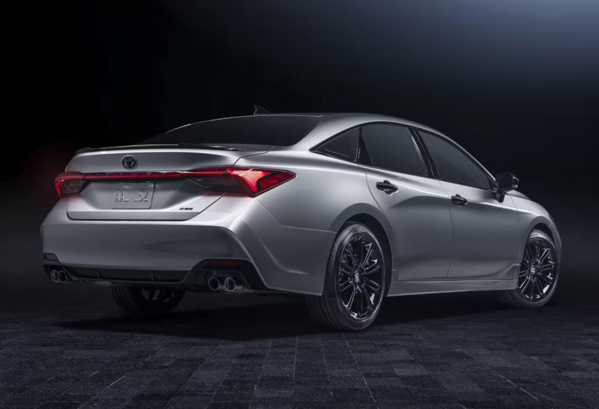 toyota avalon hybrid iran 