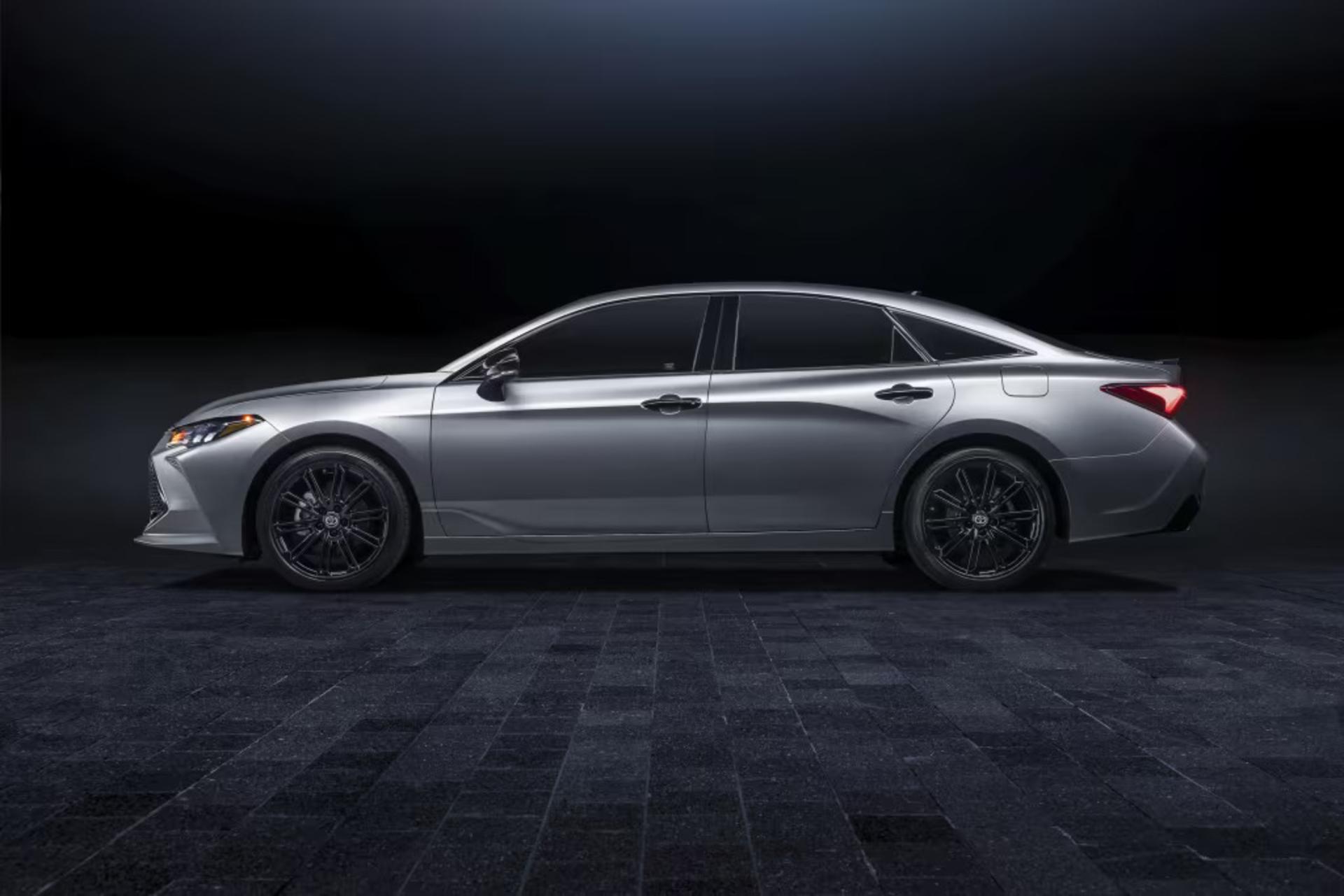 toyota avalon hybrid iran 