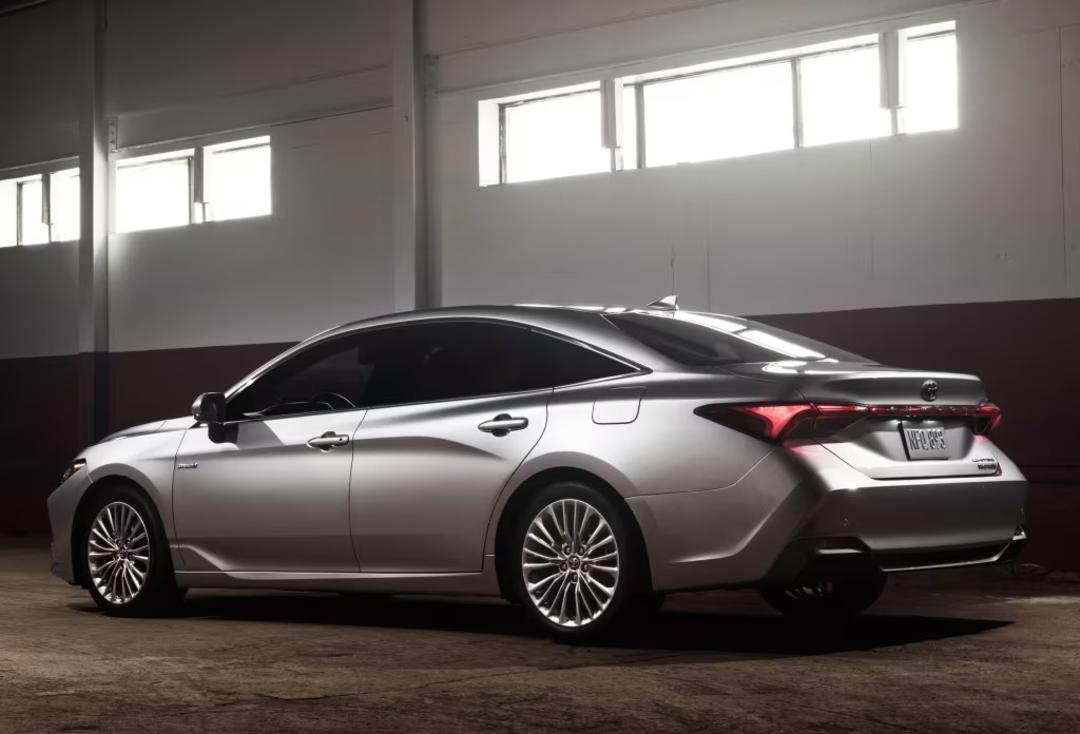 toyota avalon hybrid iran 