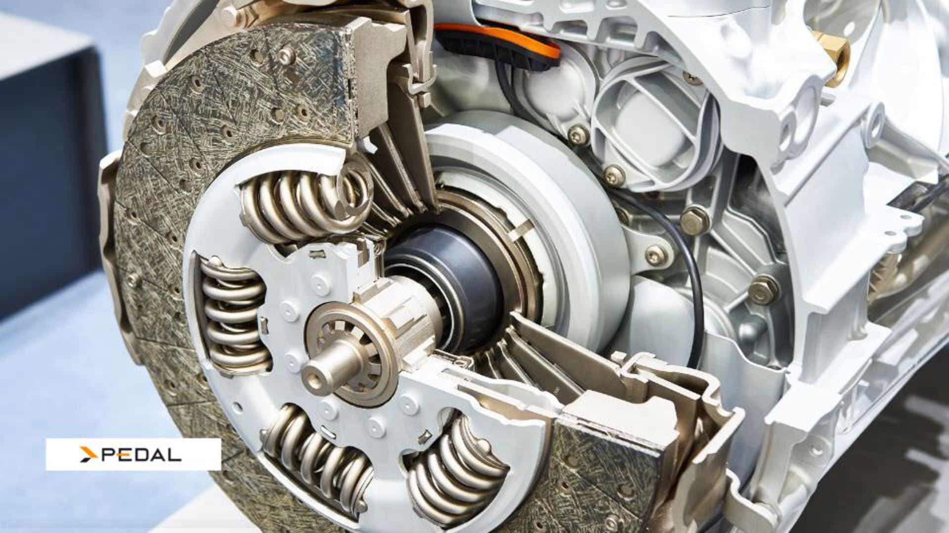 تعمیر کلاچ کامیون