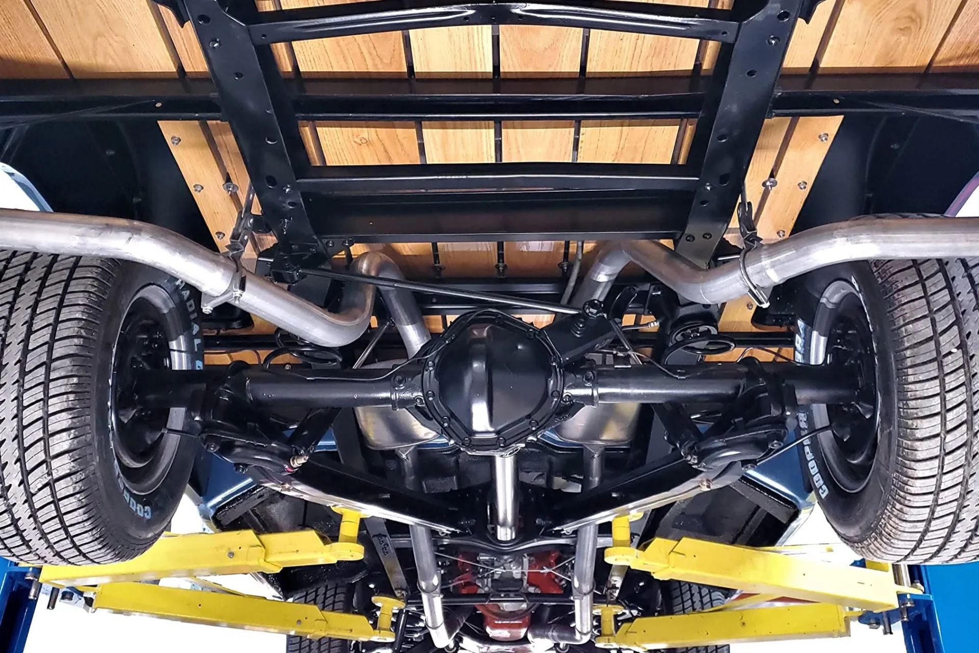 سیستم اگزوز خودروی سنگین