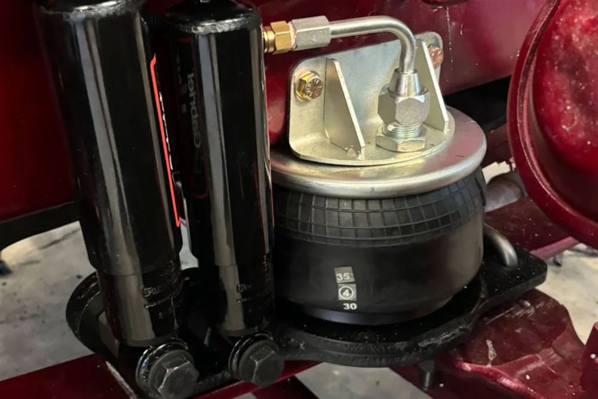 تعلیق بادی کامیون