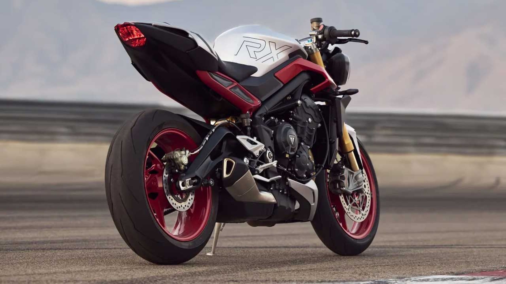 تریومف استریت تریپل 765 RX