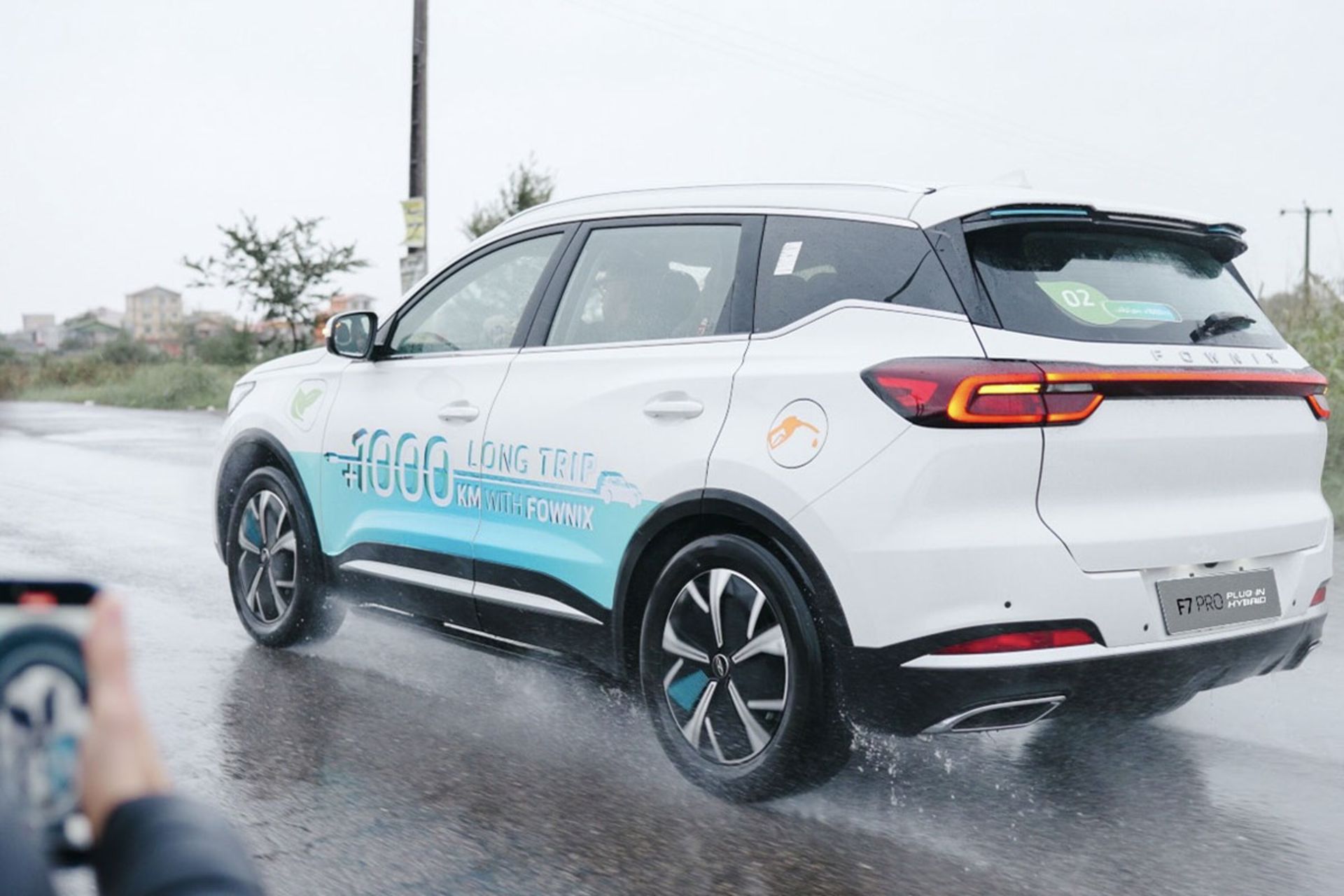 فونیکس NEV هیبریدی