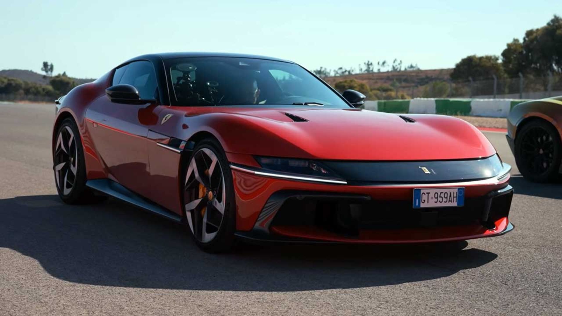 درگ فراری، آستون، لامبورگینی V12