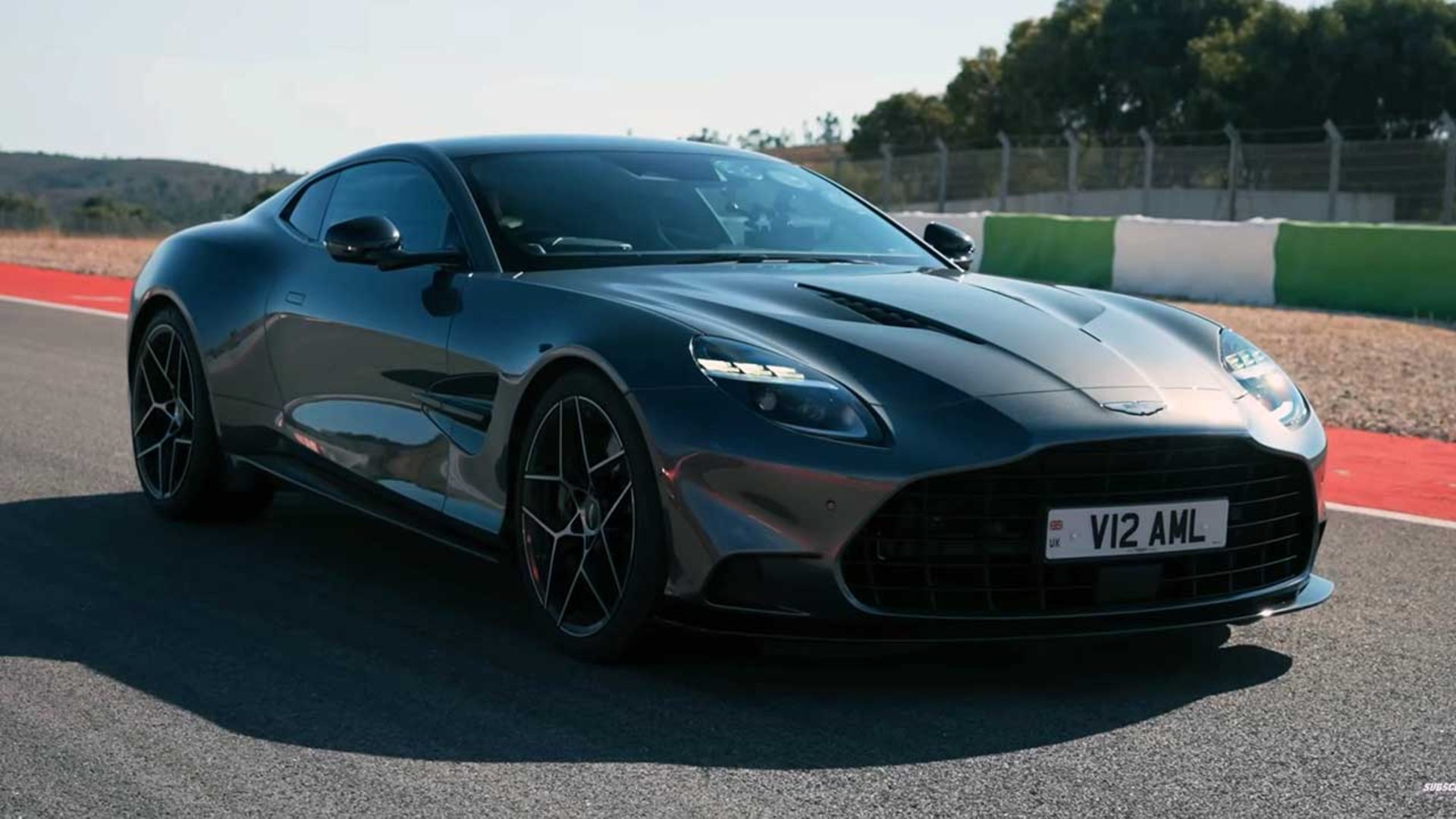 درگ فراری، آستون، لامبورگینی V12