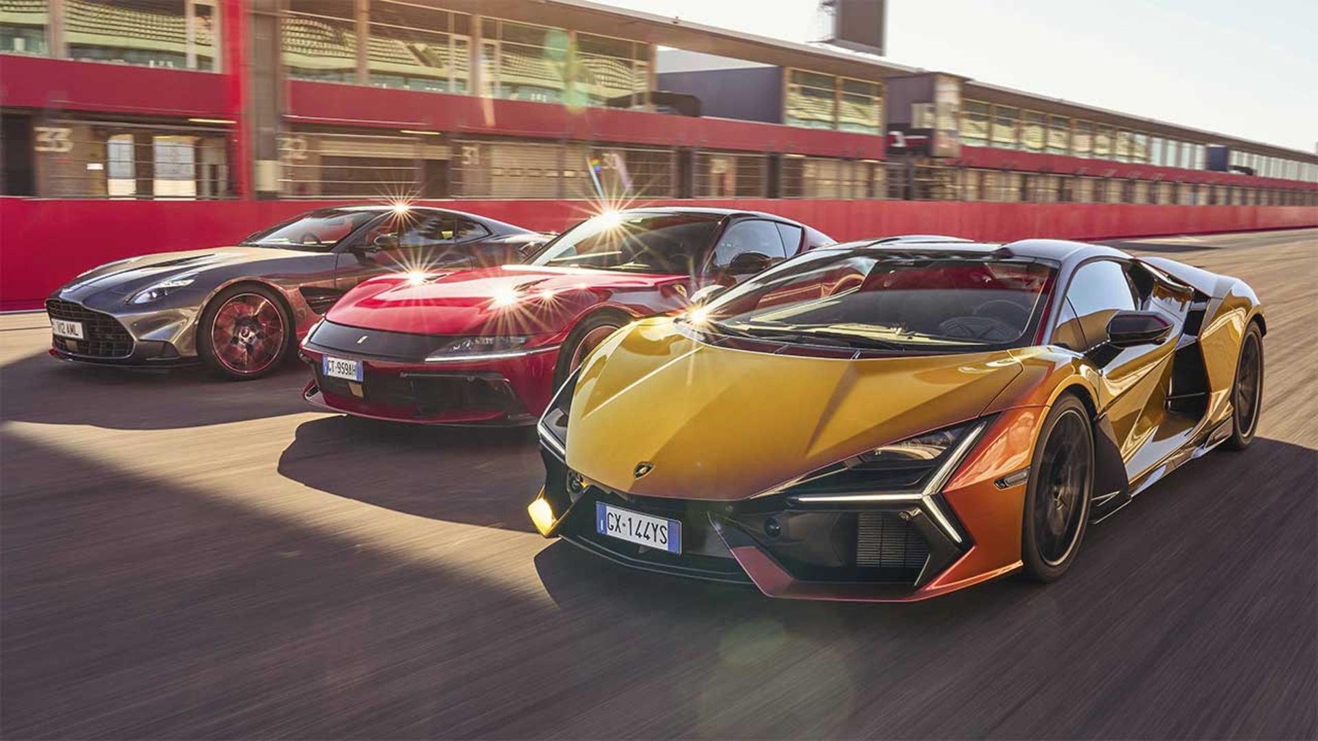 نبرد لامبورگینی، فراری و آستون‌مارتین V12