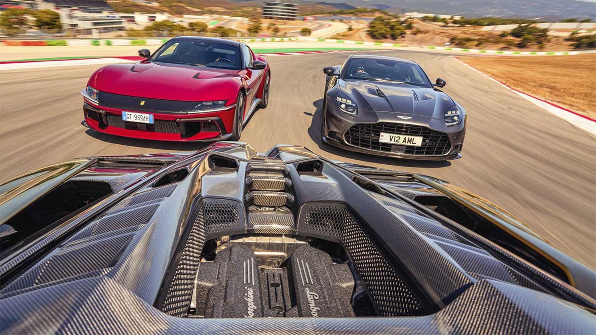 نبرد لامبورگینی، فراری و آستون‌مارتین V12