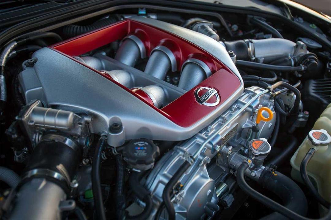 مقایسه پیشرانه‌های شش سیلندر تخت و V شکل