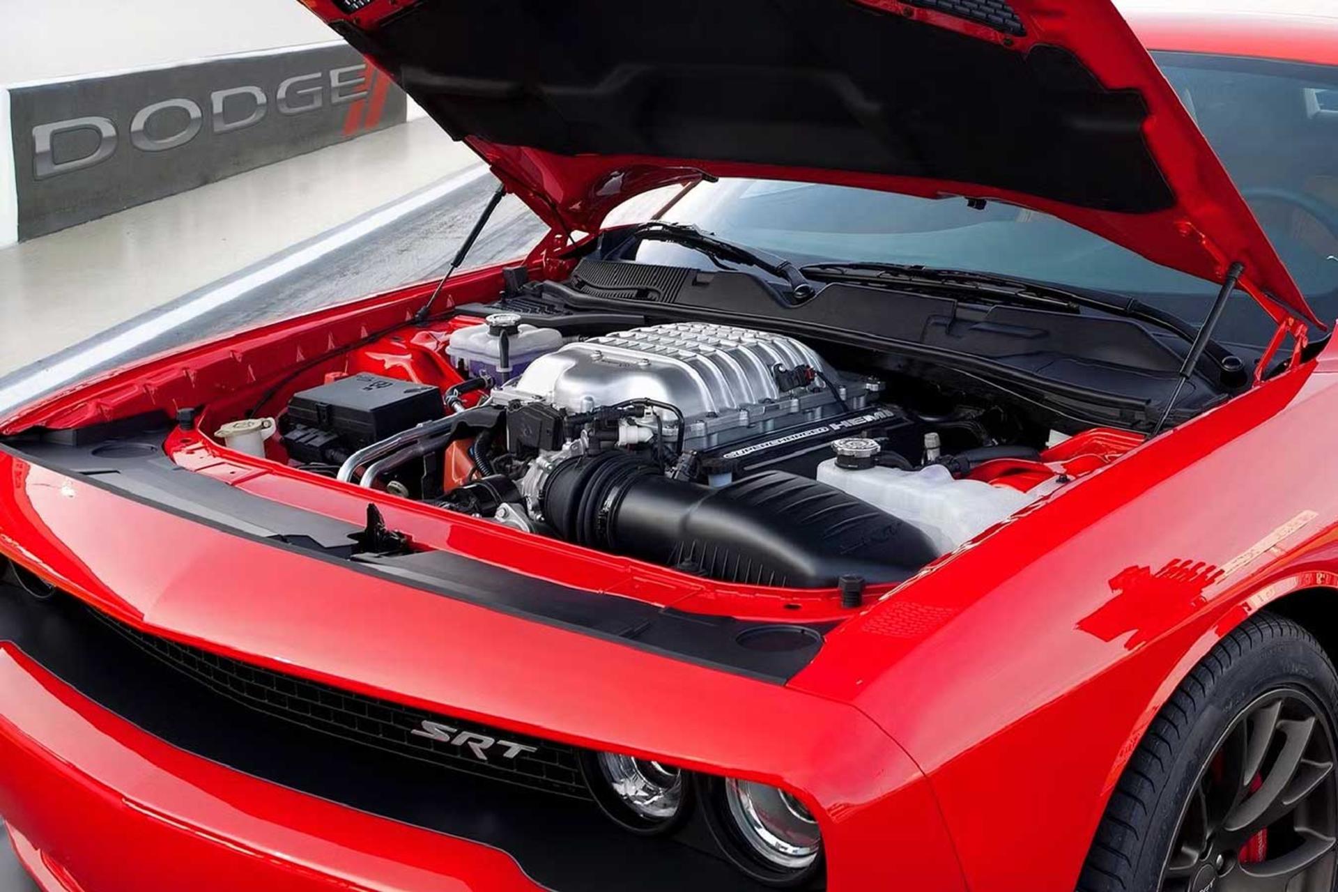 موتور V8 سوپرشارژ