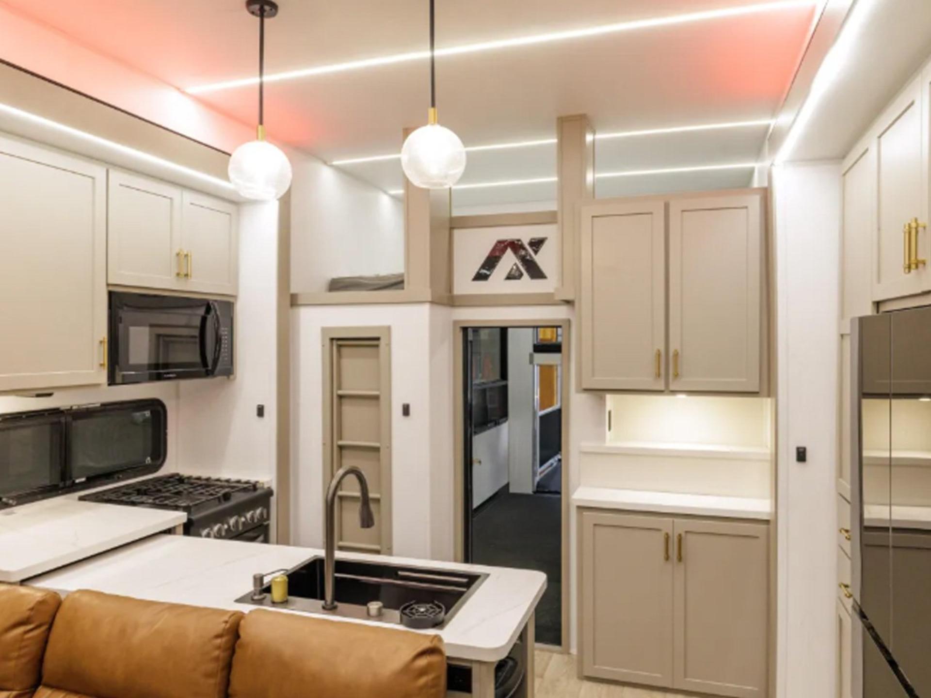 Axiom RV Vendetta