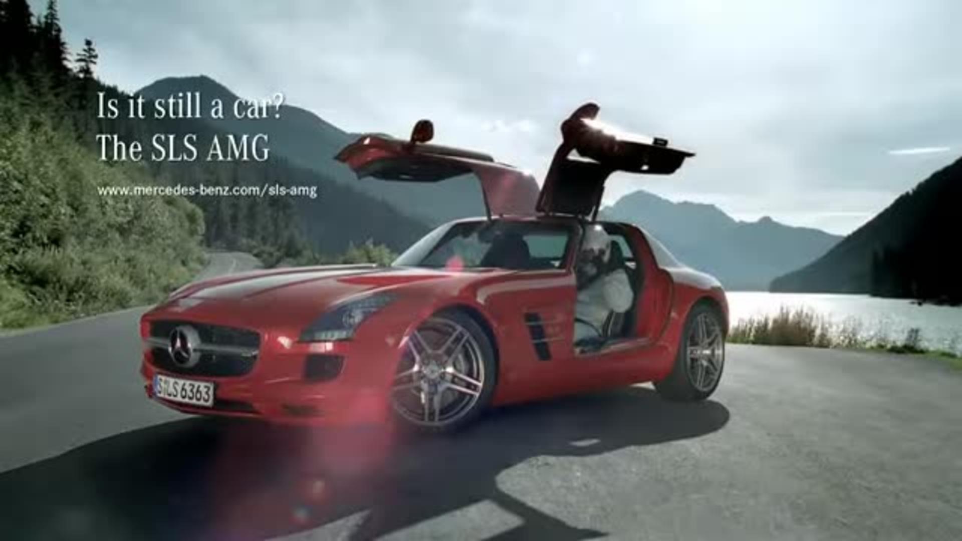حرکت 360درجه میشائیل شوماخر و بنز SLS در تونل Mercedes Benz SLS AMG Tunnel