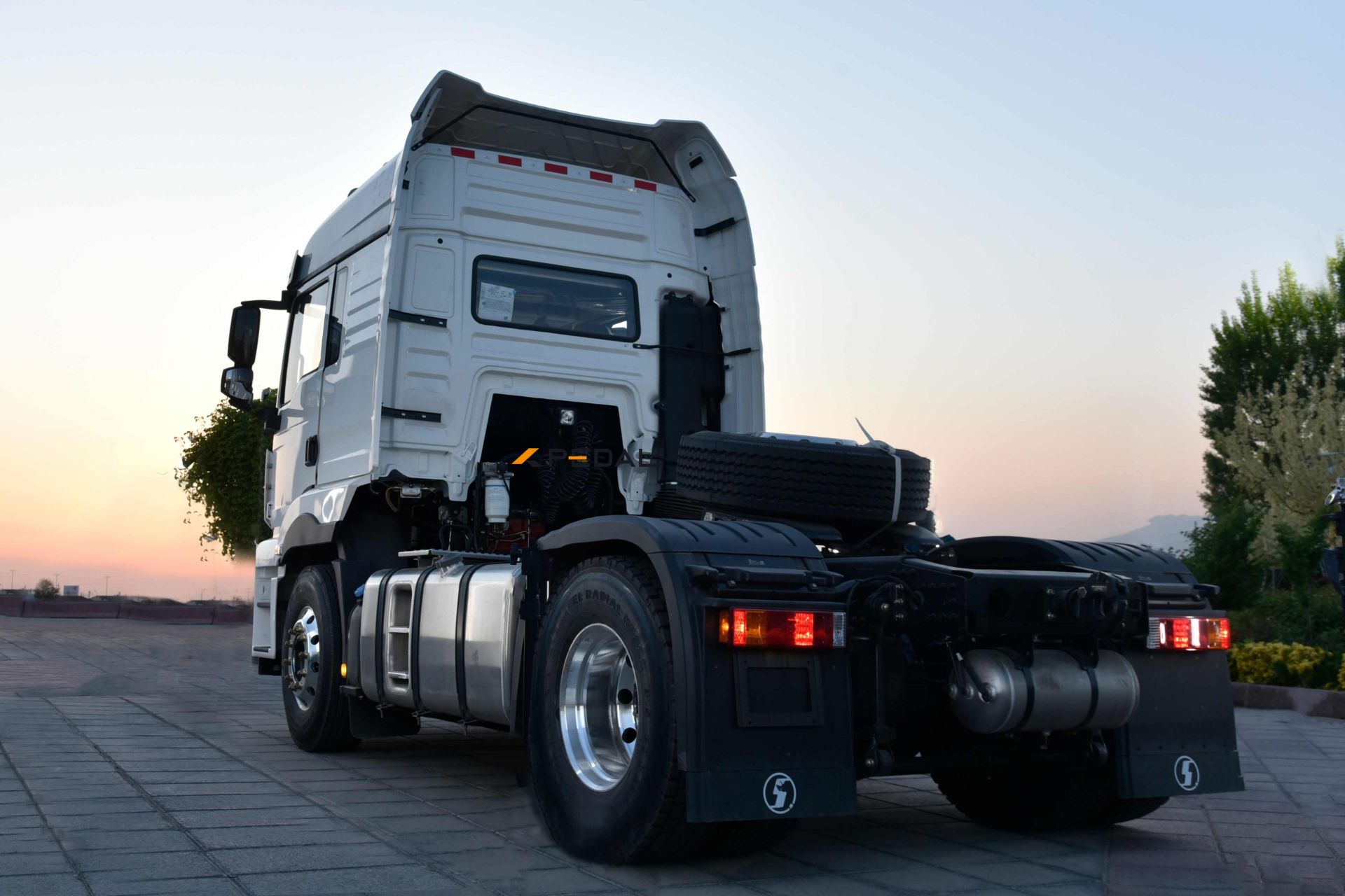 پشت کشنده ویرا y3