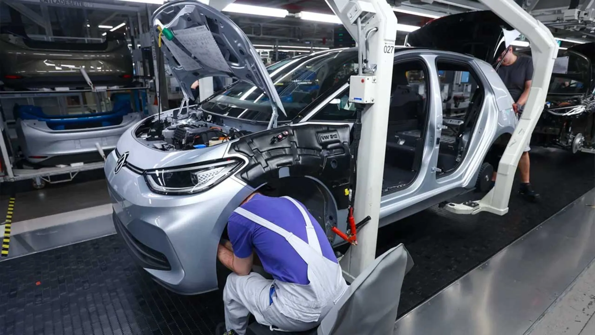 کاهش تولید فولکس‌واگن 