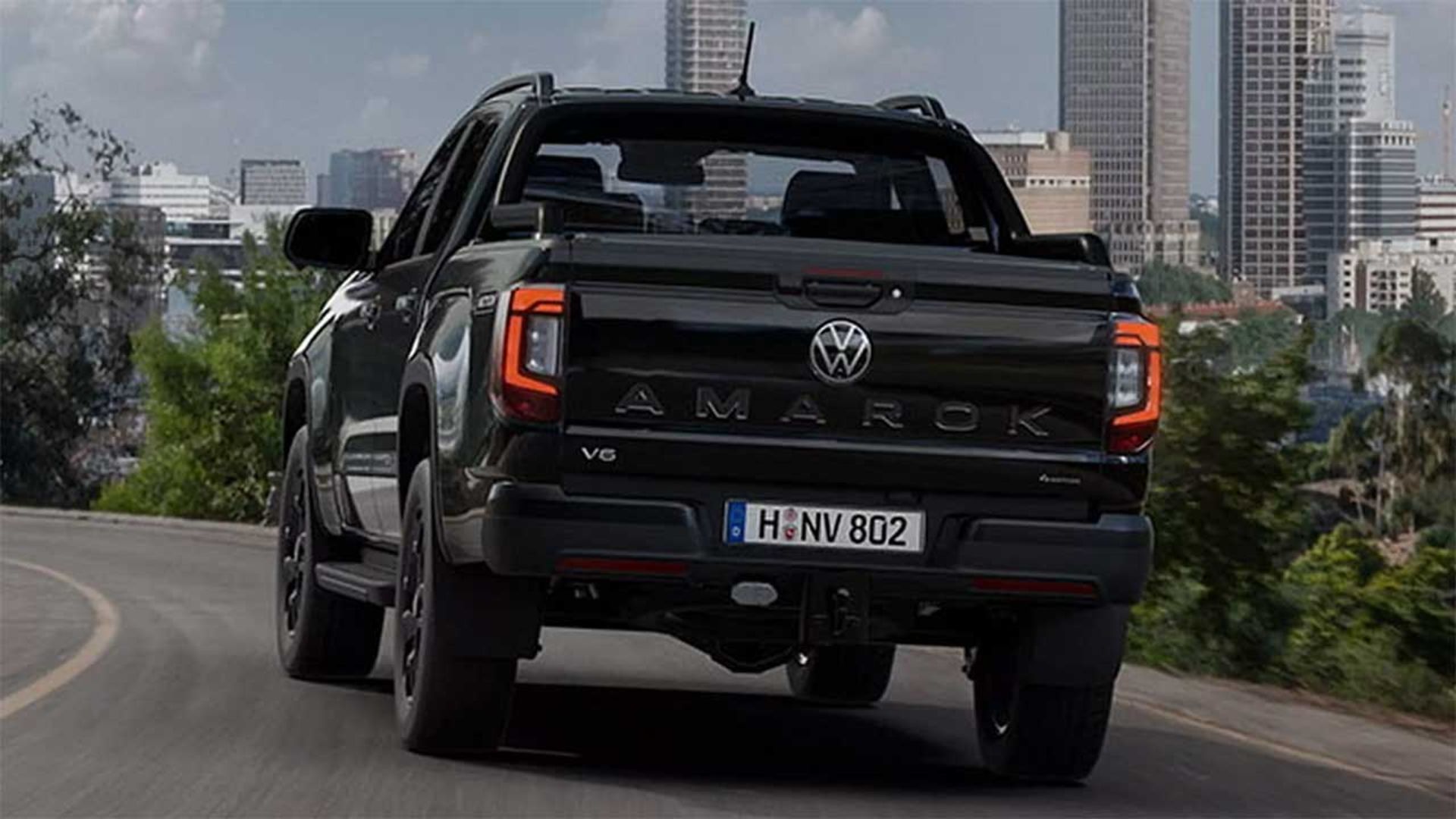 فولکس‌واگن آماروک دارک لیبل