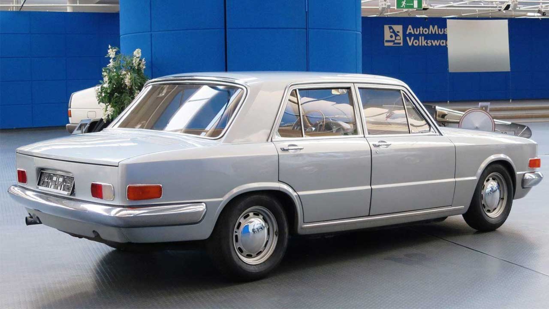 فولکس‌واگن EA128