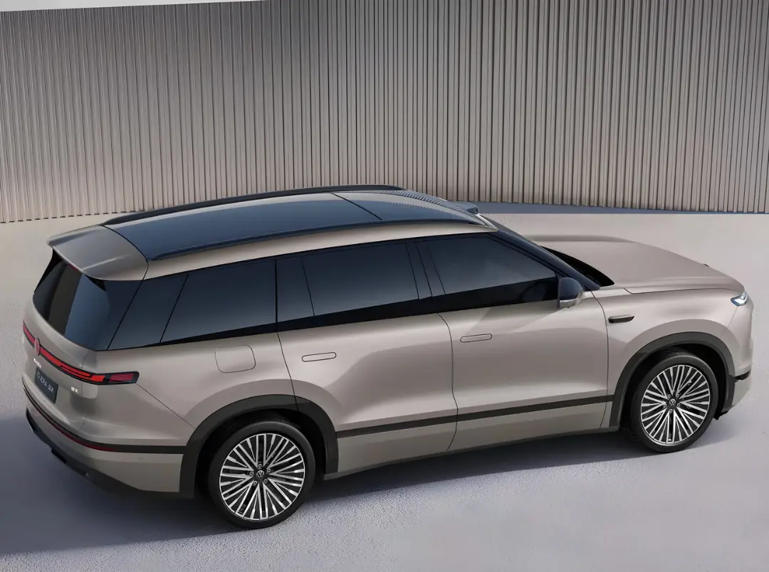 خودرو فولکس‌واگن (Volkswagen) مدل ID.ERA 9X با رنگ کرم و سقف پانوراما