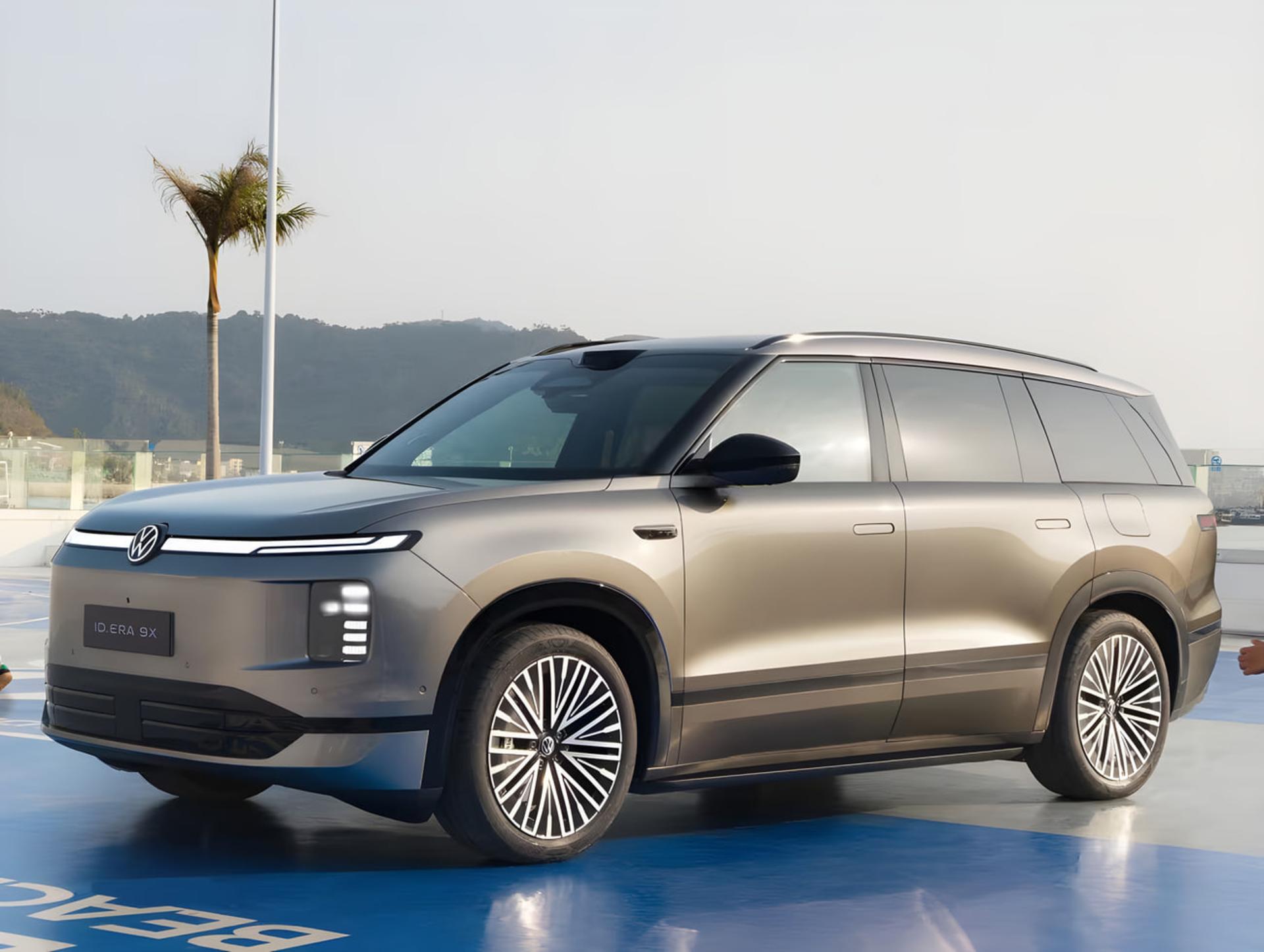 خودرو فولکس‌واگن (Volkswagen) مدل ID.ERA 9X با رنگ برنزی متالیک