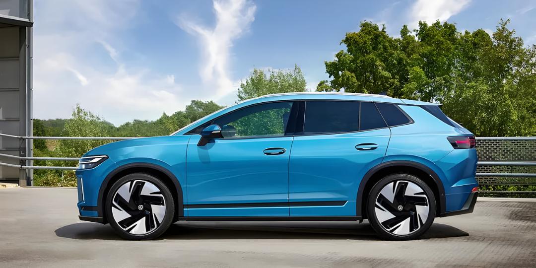 خودرو برقی فولکس‌واگن (Volkswagen) آی‌دی. تیگوان در نمای جانبی