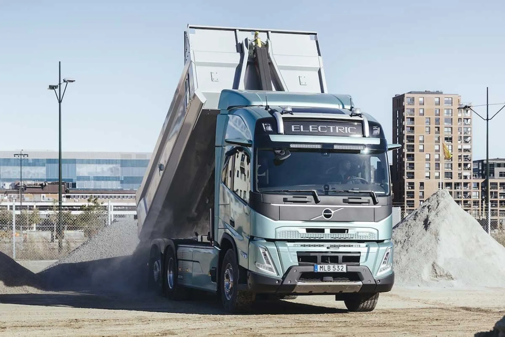 ولوو FMX برقی