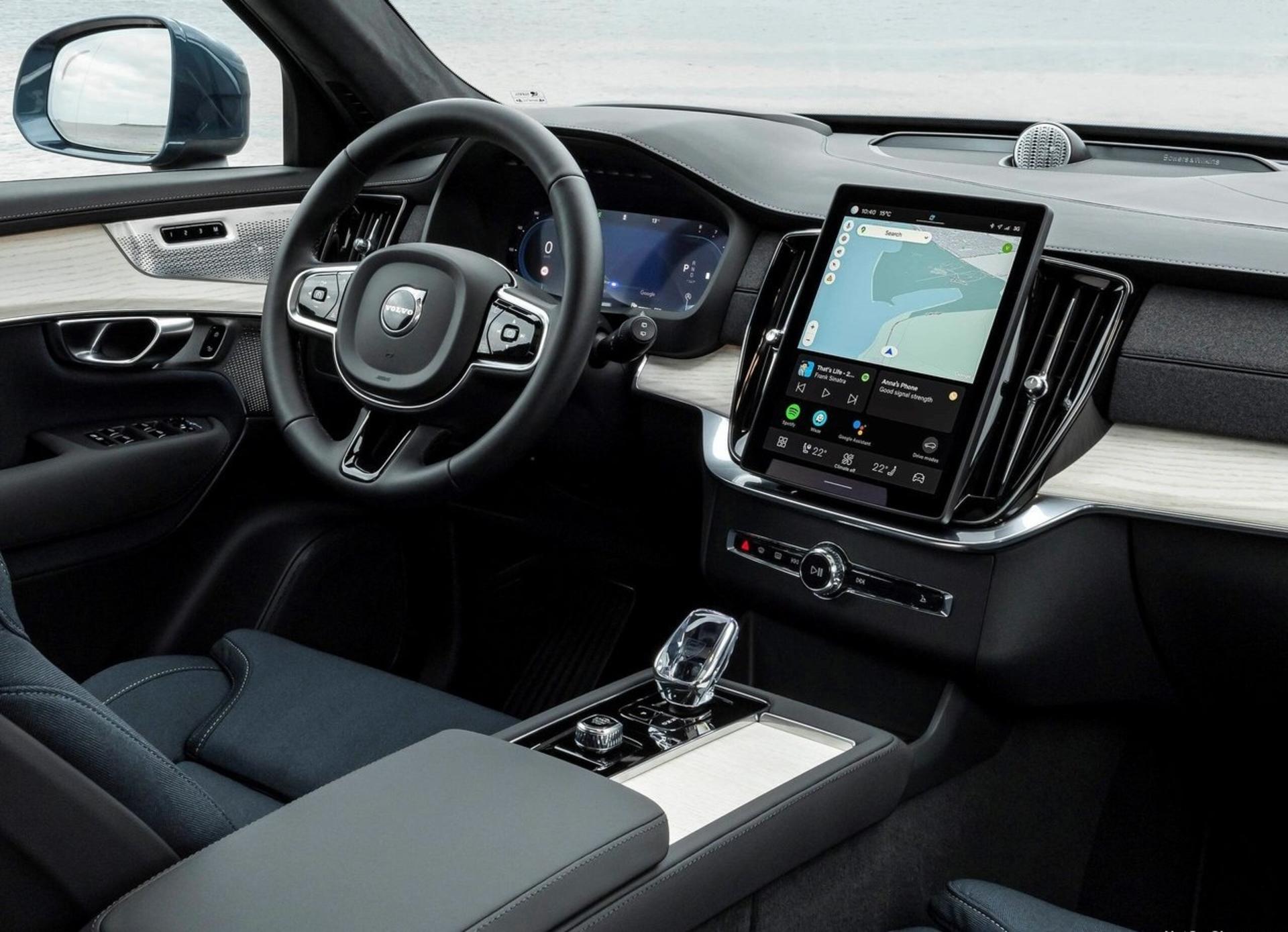   volvo xc90 t8 