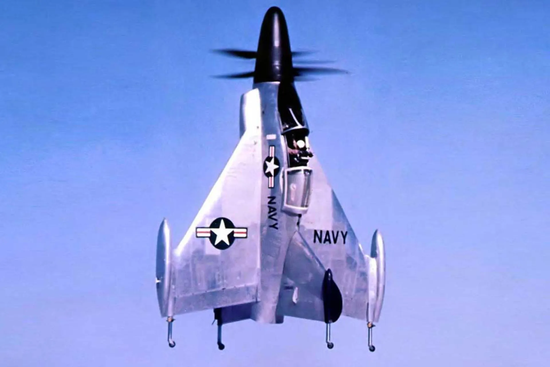 هواپیمای دم نشین