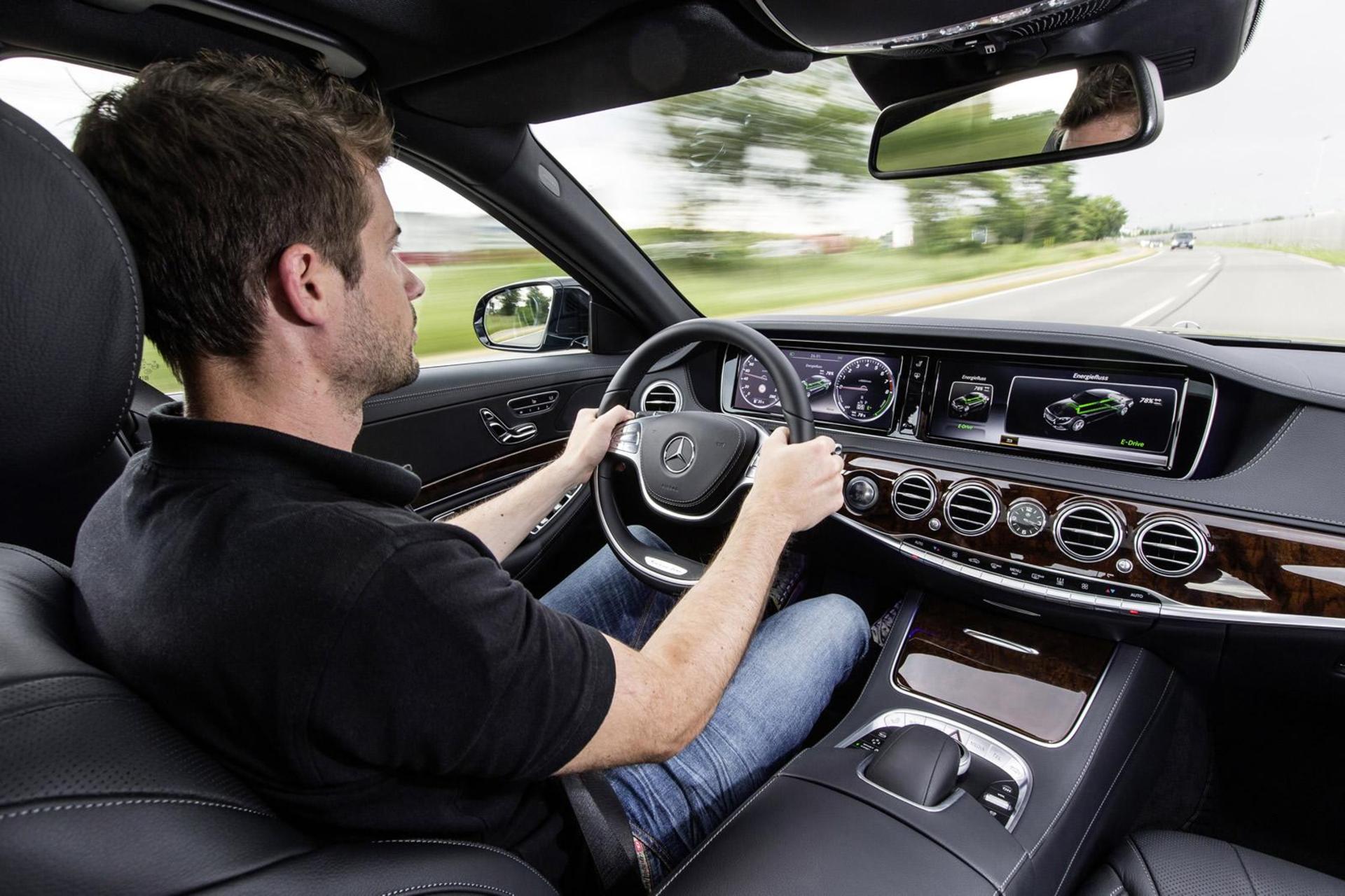 2014 Mercedes-Benz S500 Plug-In Hybrid 