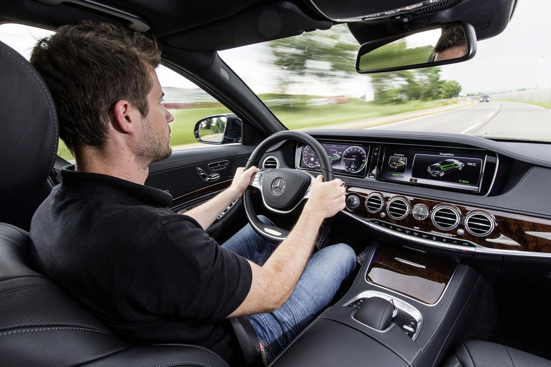 2014 Mercedes-Benz S500 Plug-In Hybrid 