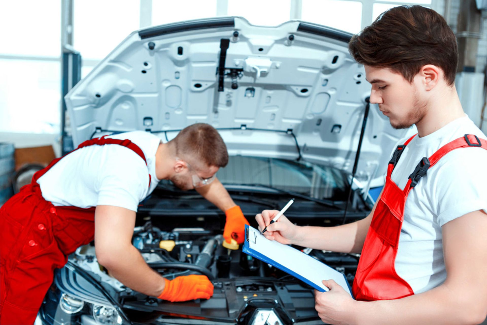 Technician-with-Estimation-1